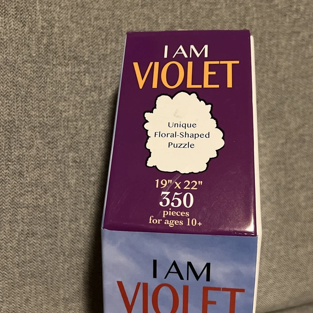 New! I Am Violet 350 Piece Jigsaw‎ Puzzle Floral-Shaped 19